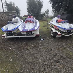 3 Jet Skis