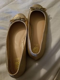 Girls Gold Vince Camuto flats