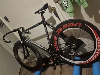 88 mm rear carbonwheel clincher fixed cog