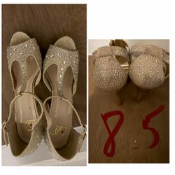 Gold heel shoes
