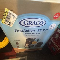 Graco FastAction SE 2.0 Travel System 