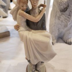 LLARDO Bride & Groom Wedding Statuary