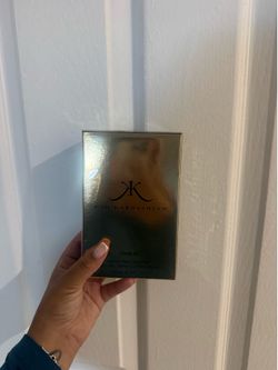 Kim Kardashian Gold