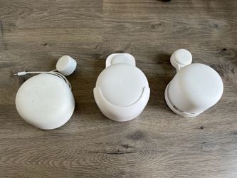 Google Wifi - 2 routers, 1 access point, 2 mounts