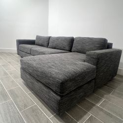 WEST ELM SECTIONAL BLACK PERFECT CONDITION FREE DELIVERY 