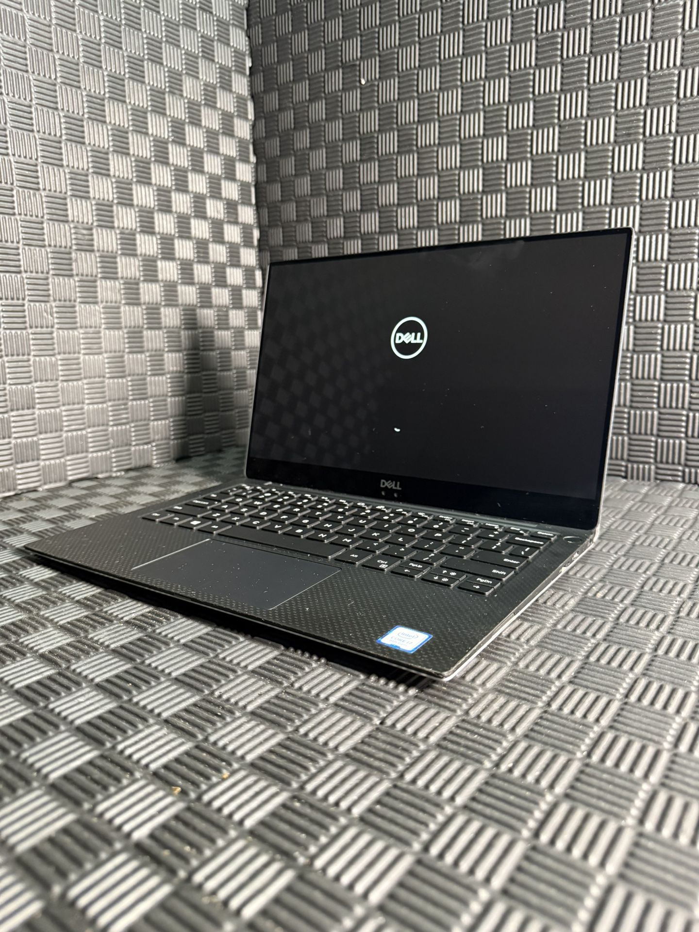 DELL P82G XPS 13
