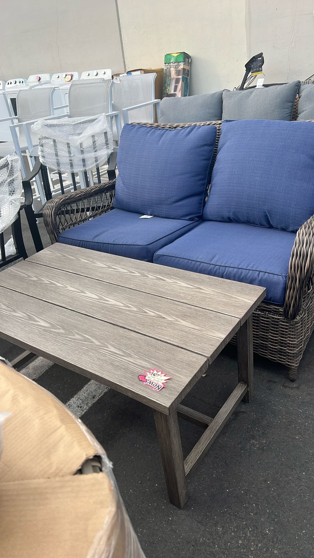 Patio Sofa Whit Table