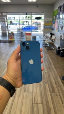 iPhone 13 128GB UNLOCKED