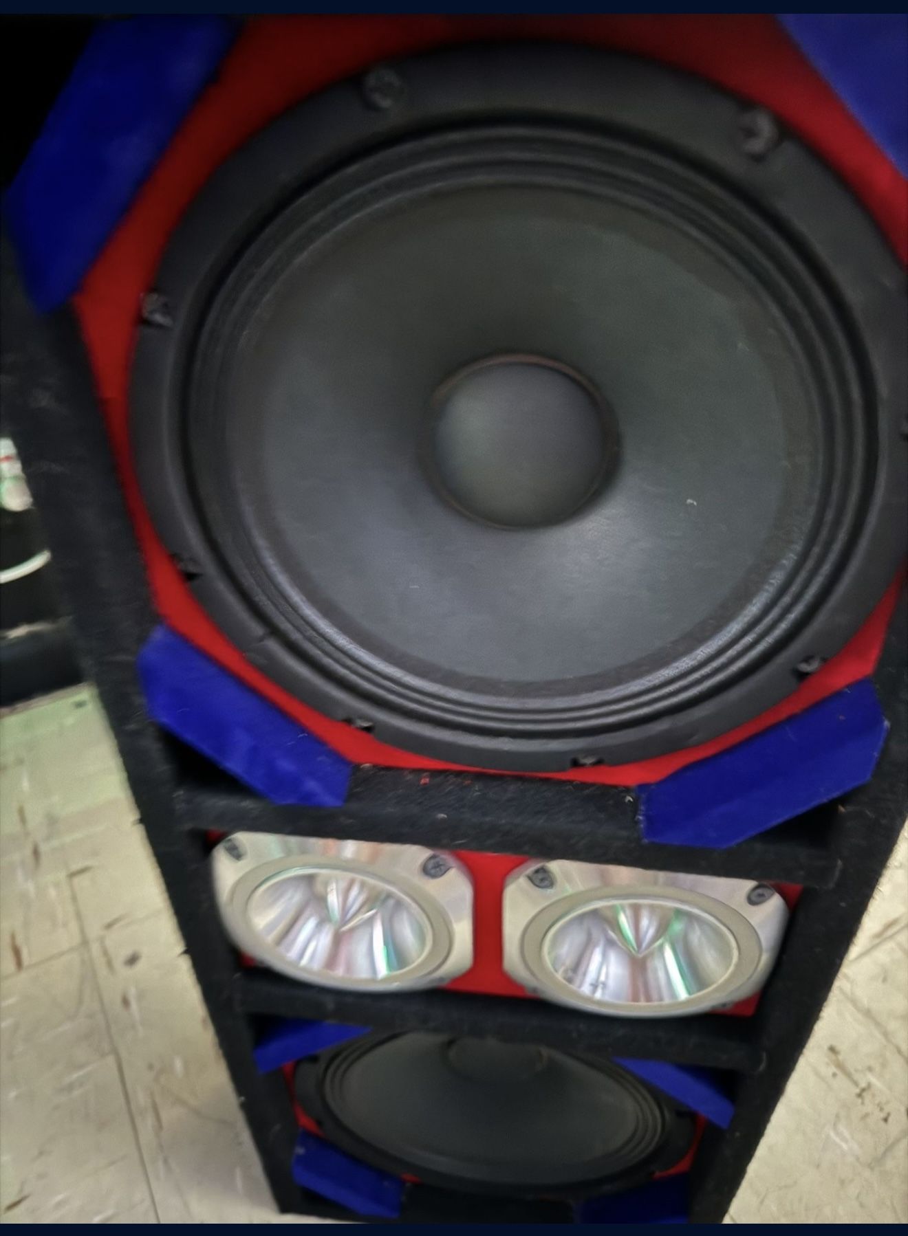 8 chuchero speaker