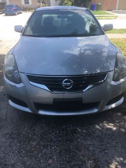 Nissan Altima Coupe 2012 1owner