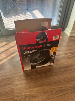 10” Turbo Force Power Small Table Fan