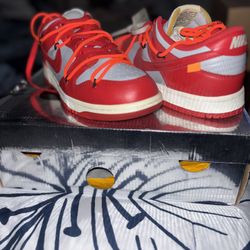 Off White University Red Dunk Low 