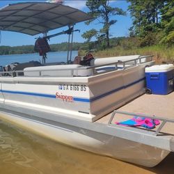 1986 Skipper Craft Pontoon Like New