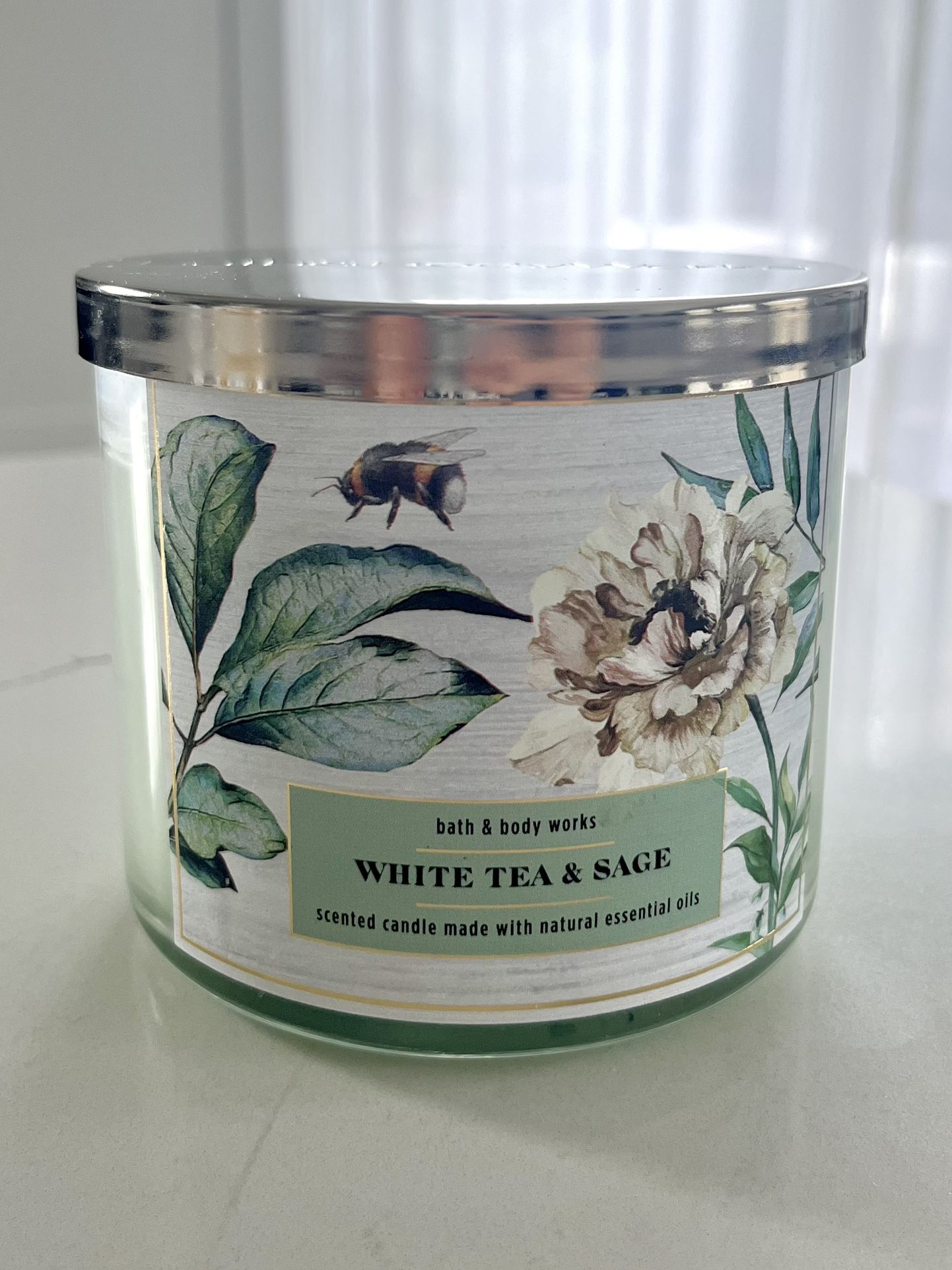 New! Bath & Body Works 3 Wick Candle Gift for teacher♪