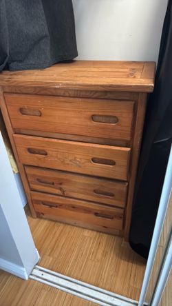Dresser solid wood