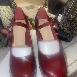 Beautiful Burgundy Dress Heel  Size 7 1/2