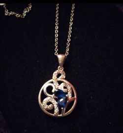 Round Pendant w/Blue Sapphire Gems