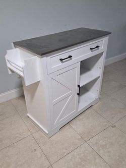 Table/desk! Must Go!!!