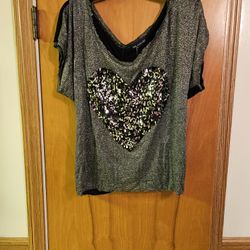 NWT Vintage The Clas-sic Silver Metallic Sequin Heart Top Size Large 