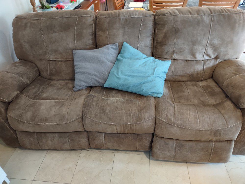 Recliner Sofa 3 Person Brown - Need To Go Urgent
