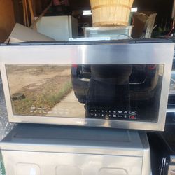Samsung Over the range Microwave Works Great