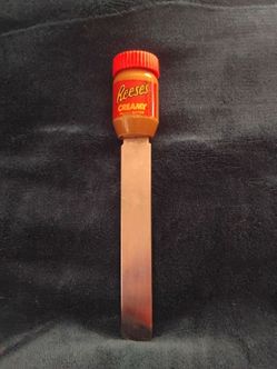 Peanut butter spreader