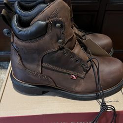 Red Wing DYNAFORCE® MEN'S 6-INCH WATERPROOF SAFETY TOE BOOT -4215