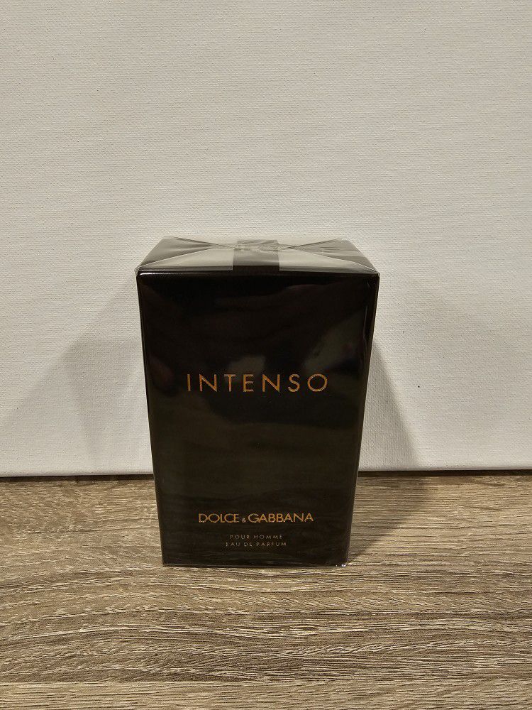 Dolce And Gabbana Intenso 2.5 oz Sealed