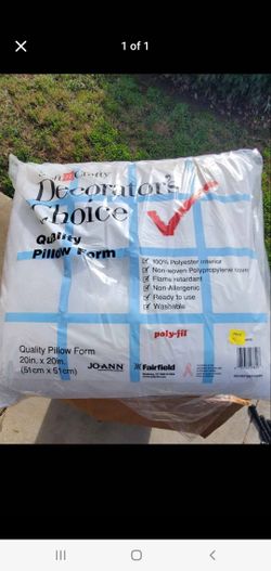 Brand new throw pillows a set of 4