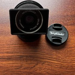 Voigtlander Color-Skopar 35mm f2.5 M Mount Lens