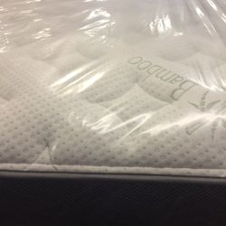 Full size mattress and box $165