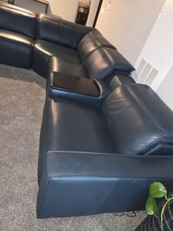 Electric recliner couch