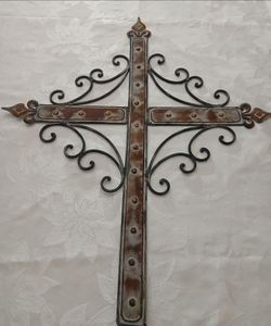 Metal Cross - Shabby Chic