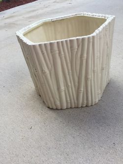 Ceramic bamboo plant holder