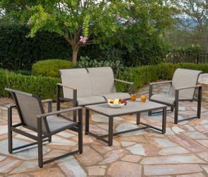 Sunvilla Helio 4-Piece Outdoor Patio Seating Set