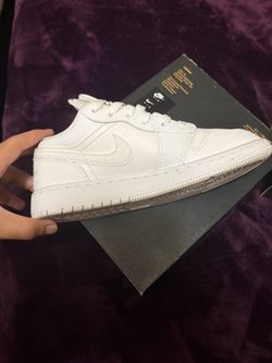 Jordan 1 low white