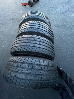 275/70R16 MICHELIN DEFENDER LTX M/s