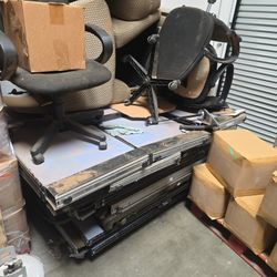 CUBICLES AND OFFICE CHAIRS (NEED GONE) CHEAP!