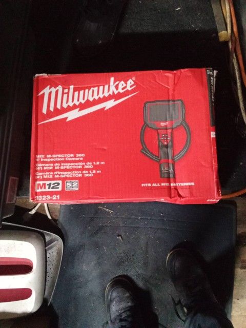 Milwaukee M12 M Spector 360 4-ft Inspection Camera