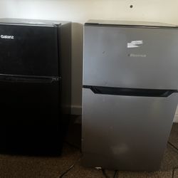 Mini Fridges With Freezers 