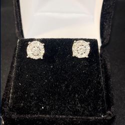 14k White Gold Vvs Cluster Diamond Earrings 