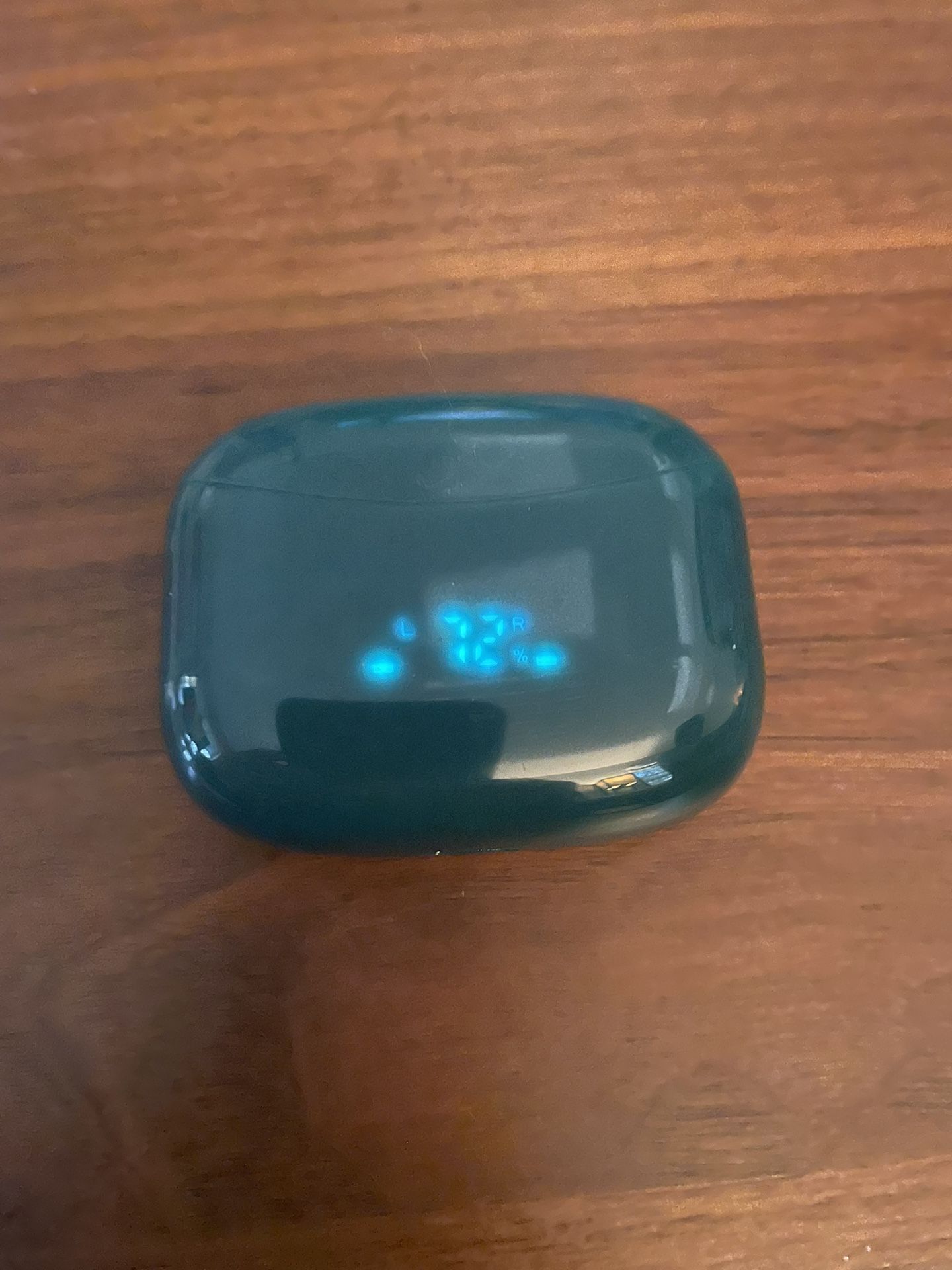 Wireless EarPods - Charging Case - Great Condition