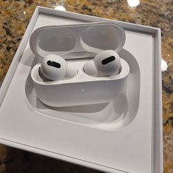 Apple Airpod Pro w/Box, Eartips, Charging Cable
