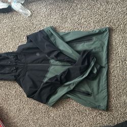Nike tech Wind Breaker Men Small/medium