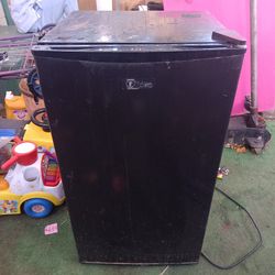 Mini Refrigerator 