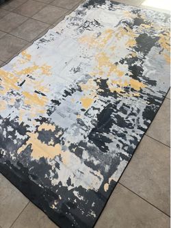 Beautiful gold frame 6x9 feet area rug - G105