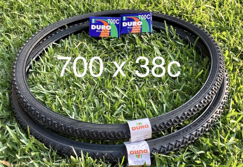 700x 38c Solid Black Bike Tires 🆕🚴🏽‍♀️