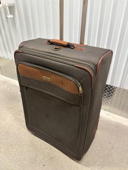 XL 29” Tommy Bahama expandable luggage on wheels.. $80