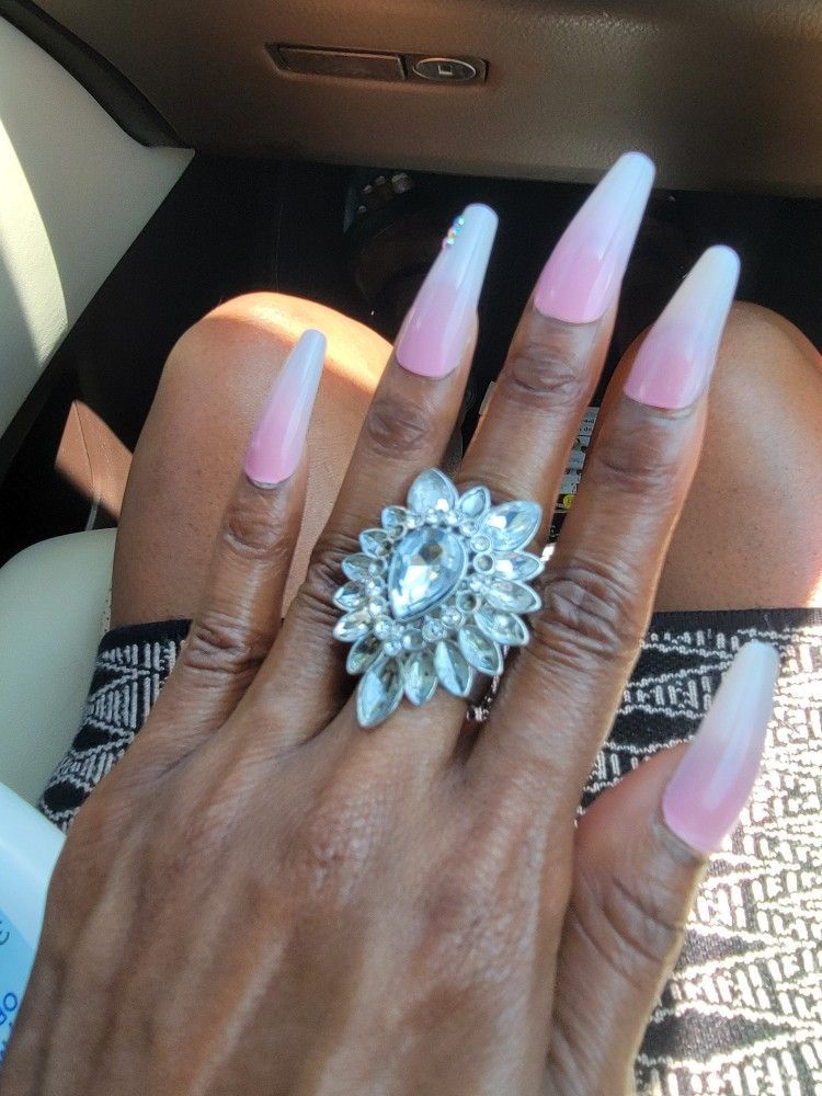 Beautiful Vintage Ring Exactly As Pictured 