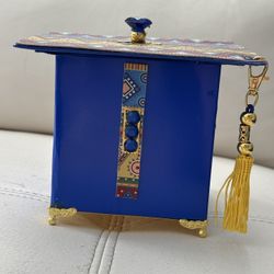 Moroccan-Inspired Gift Box